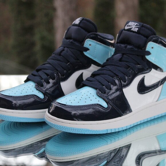 Air Jordan 1 High OG UNC Patent Women’s Size 7 - Picture 15 of 15